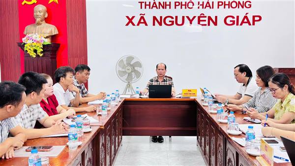 Thường trực Đảng ủy xã Nguyên Giáp cho ý kiến chỉ đạo nhiều nhiệm vụ trọng tâm về giáo dục, tổ chức cán bộ và phát triển kinh tế - xã hội