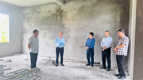 QUYẾT LIỆT, KHẨN TRƯƠNG CHUẨN BỊ CÁC ĐIỀU KIỆN SÁP NHẬP TRƯỜNG HỌC
