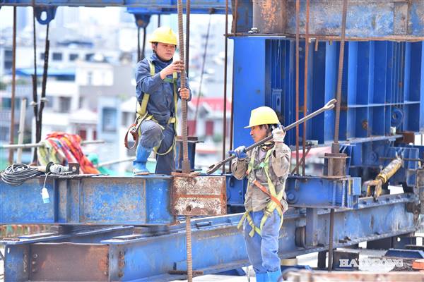 Khơi thông nguồn lực xây dựng để tạo đà tăng trưởng