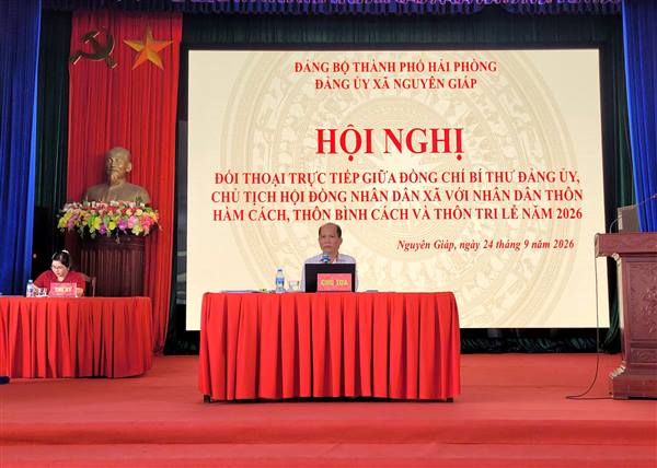 Đối thoại trực tiếp giữa đồng chí Bí thư Đảng uỷ, Chủ tịch HĐND xã với nhân dân các thôn Hàm Cách, Bình Cách, Tri Lễ.