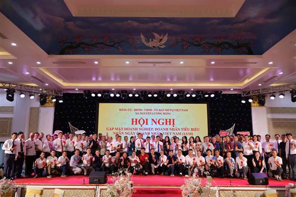 XÃ NGUYỄN LƯƠNG BẰNG TỔ CHỨC HỘI NGHỊ GẶP MẶT DOANH NHÂN, DOANH NGHIỆP TIÊU BIỂU NHÂN NGÀY DOANH NHÂN VIỆT NAM NĂM 2025