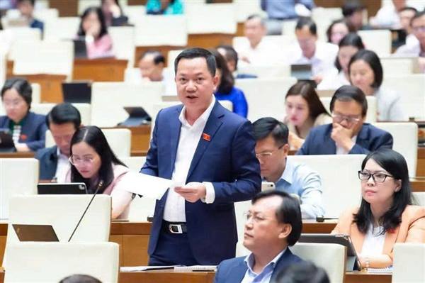 KIÊN QUYẾT LÀM SẠCH KHÔNG GIAN MẠNG, NGĂN CHẶN "NGÁO QUYỀN LỰC MẠNG"