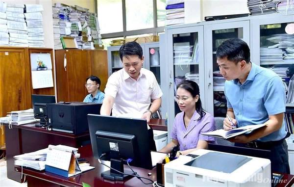 PHÁT HUY TINH THẦN “7 DÁM” CỦA CÁN BỘ, ĐẢNG VIÊN TRONG THỰC HIỆN TINH GỌN BỘ MÁY CỦA HỆ THỐNG CHÍNH TRỊ