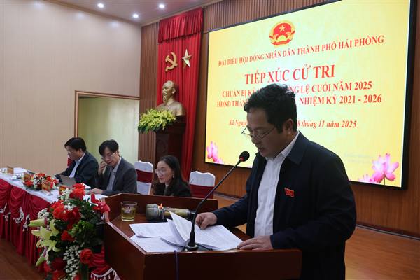 Hội nghị tiếp xúc cử tri của Tổ đại biểu số 7 - HĐND thành phố Hải Phòng trước kỳ họp thường lệ cuối năm 2025, tổ chức tại xã Nguyễn Lương Bằng