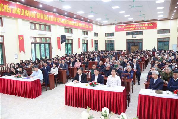 ĐẢNG ỦY XÃ NGUYỄN LƯƠNG BẰNG TỔ CHỨC HỘI NGHỊ HỌC TẬP, QUÁN TRIỆT NGHỊ QUYẾT ĐẠI HỘI ĐẢNG BỘ THÀNH PHỐ VÀ NGHỊ QUYẾT ĐẠI HỘI ĐẢNG BỘ XÃ LẦN THỨ I, NHIỆM KỲ 2025 - 2030