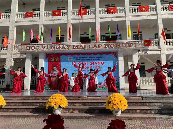 TƯNG BỪNG KHAI GIẢNG NĂM HỌC 2025 – 2026 TẠI TRƯỜNG LIÊN CẤP LÊ QUÝ ĐÔN, XÃ NGUYỄN LƯƠNG BẰNG, THÀNH PHỐ HẢI PHÒNG 