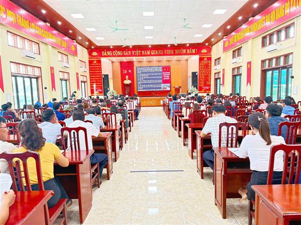 XÃ NGUYỄN LƯƠNG BẰNG TỔ CHỨC HỘI NGHỊ TRỰC TUYẾN QUÁN TRIỆT, TRIỂN KHAI NGHỊ QUYẾT CỦA BỘ CHÍNH TRỊ