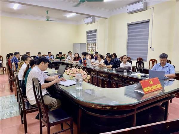 Ban Xây dựng Đảng uỷ xã Nguyễn Lương Bằng tổ chức tham dự Hội nghị trực tuyến Báo cáo viên thành phố tháng 4 năm 2026