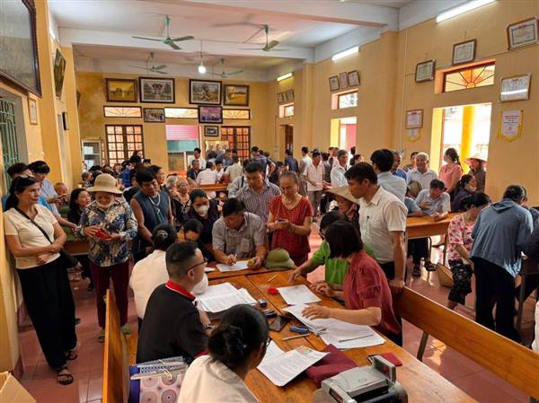 XÃ NGUYỄN LƯƠNG BẰNG TỔ CHỨC CHI TRẢ TIỀN BỒI THƯỜNG, HỖ TRỢ CHO CÁC HỘ DÂN THUỘC DỰ ÁN KHU CÔNG NGHIỆP BÌNH GIANG (ĐỢT 2 và ĐỢT 3)