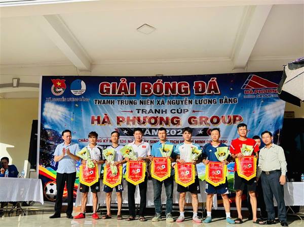 SÔI NỔI GIẢI BÓNG ĐÁ THANH, TRUNG NIÊN XÃ NGUYỄN LƯƠNG BẰNG TRANH CÚP HÀ PHƯƠNG GROUP NĂM 2026
