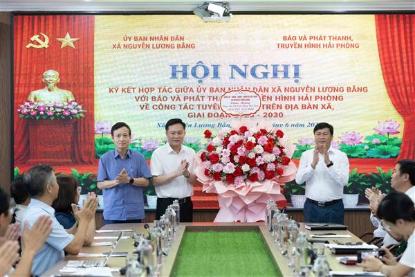 XÃ NGUYỄN LƯƠNG BẰNG KÝ KẾT CHƯƠNG TRÌNH PHỐI HỢP TUYÊN TRUYỀN GIAI ĐOẠN 2026 - 2030 VỚI BÁO VÀ PHÁT THANH, TRUYỀN HÌNH HẢI PHÒNG
