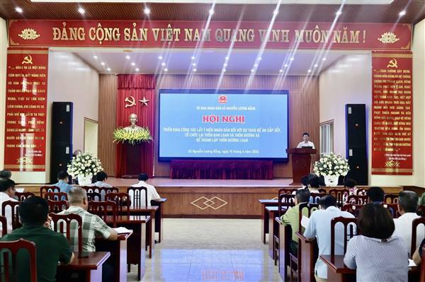 XÃ NGUYỄN LƯƠNG BẰNG TỔ CHỨC HỘI NGHỊ TRIỂN KHAI CÔNG TÁC LẤY Ý KIẾN NHÂN DÂN VỀ ĐỀ ÁN SẮP XẾP, TỔ CHỨC LẠI THÔN ĐAN LOAN VÀ DƯƠNG XÁ THÀNH THÔN DƯƠNG LOAN