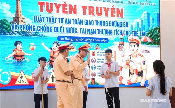 Gần 500 học sinh An Hưng được trang bị kỹ năng an toàn giao thông và phòng chống đuối nước