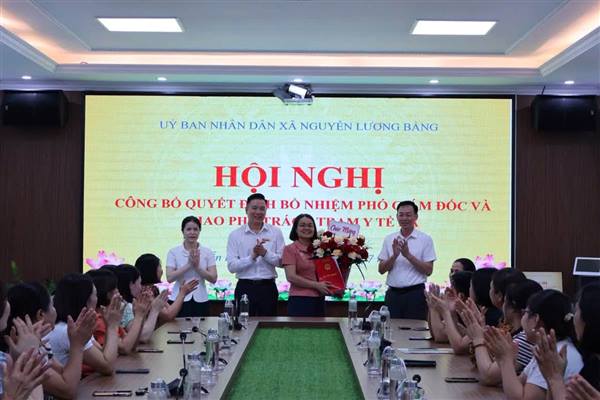 XÃ NGUYỄN LƯƠNG BẰNG TỔ CHỨC HỘI NGHỊ CÔNG BỐ QUYẾT ĐỊNH VỀ CÔNG TÁC CÁN BỘ TRẠM Y TẾ XÃ