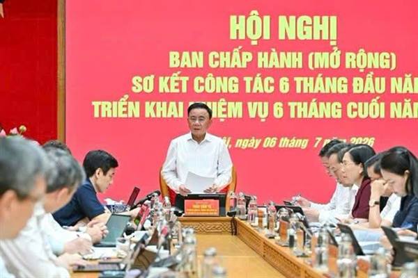 HOÀN THIỆN MÔ HÌNH TỔ CHỨC BỘ MÁY VÀ MÔ HÌNH CHÍNH QUYỀN ĐỊA PHƯƠNG 2 CẤP