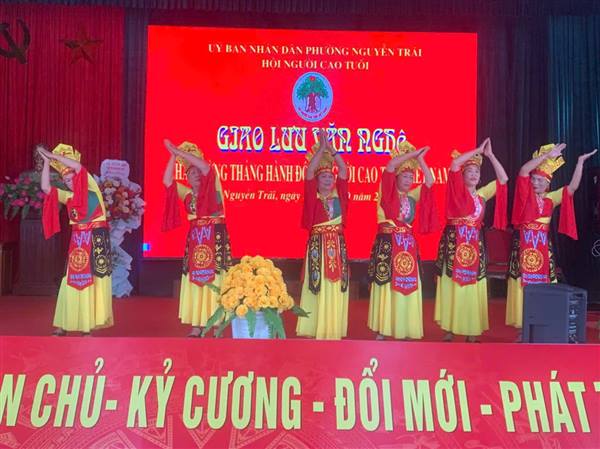 GIAO LƯU VĂN NGHỆ CHÀO MỪNG THÁNG HÀNH ĐỘNG VÌ NGƯỜI CAO TUỔI