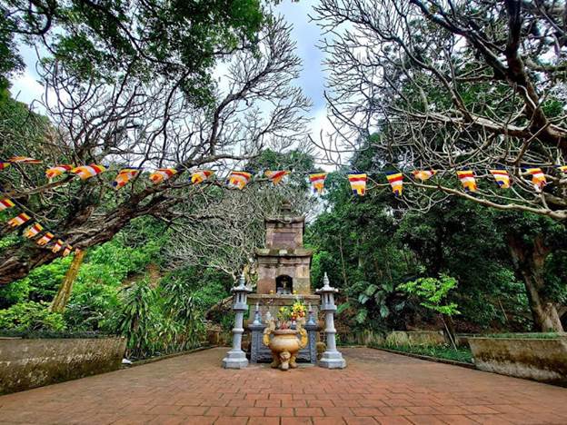 Tháp Viên Thông. Ảnh: Trung Nguyen.