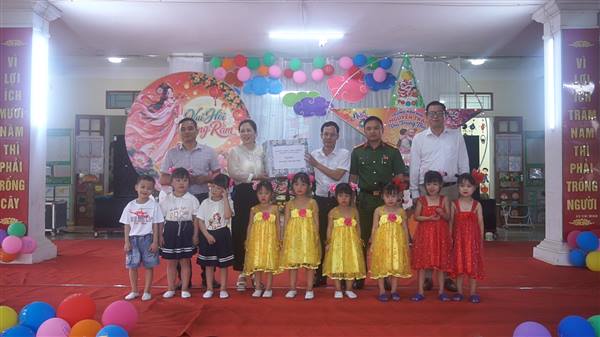 TRƯỜNG MẦM NON NGUYỄN TRÃI PHÂN HIỆU 1 TỔ CHỨC VUI TẾT TRUNG THU CHO CÁC EM HỌC SINH