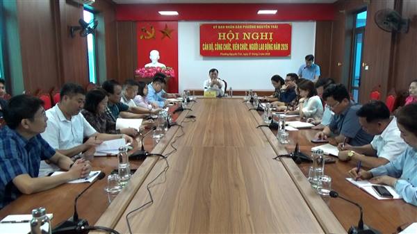 UBND PHƯỜNG NGUYỄN TRÃI TỔ CHỨC HỘI NGHỊ CÁN BỘ, CÔNG CHỨC, VIÊN CHỨC NĂM 2026 