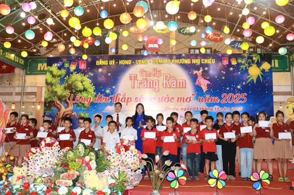 Phường Nhị Chiểu rộn ràng Đêm hội trăng rằm “Lồng đèn thắp sáng ước mơ”