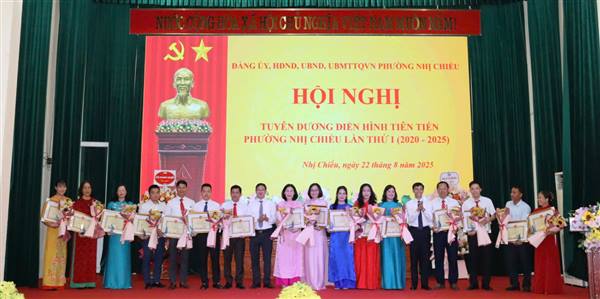 Phường Nhị Chiểu tôn vinh khen thưởng 17 tập thể và 51 cá nhân điển hình tiên tiến