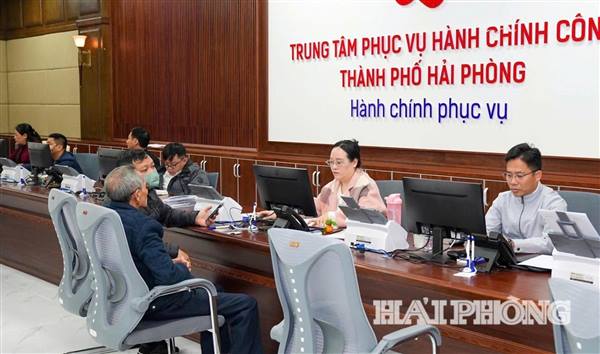 Hải Phòng phấn đấu 100% số sở, ban, ngành đạt chuẩn 'Công sở thân thiện'