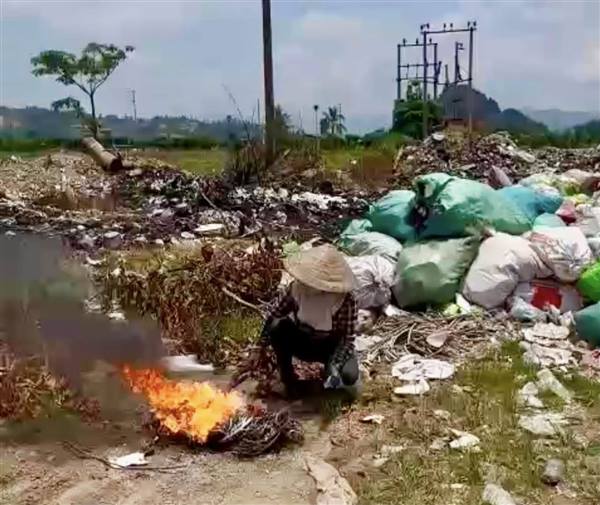 Phường Nhị Chiểu xử lý hành vi đốt chất thải rắn thông thường không đúng quy định tại tổ dân phố Phú Thứ 2