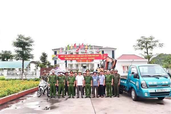 Phường Nhị Chiểu tập trung giải tỏa vi phạm lấn chiếm lòng đường, vỉa hè và hành lang an toàn giao thông đường bộ