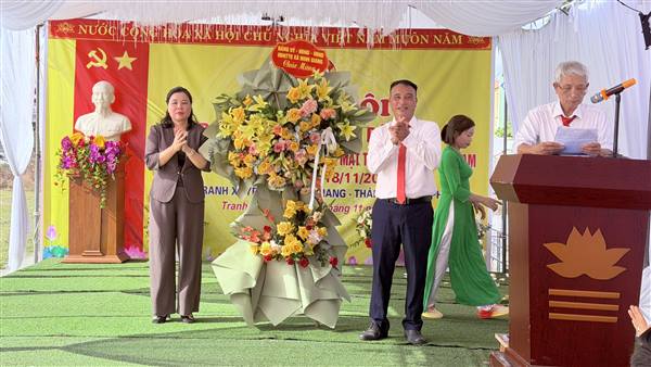 SÔI NỔI NGÀY HỘI ĐẠI ĐOÀN KẾT TOÀN DÂN TỘC TẠI THÔN TRANH XUYÊN,  XÃ NINH GIANG, THÀNH PHỐ HẢI PHÒNG