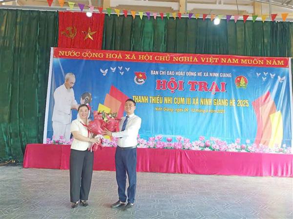 THANH THIẾU NHI 4 CỤM XÃ NINH GIANG KHAI MẠC HỘI TRẠI HÈ NĂM 2025