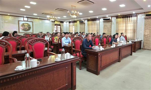 HỘI NGHỊ QUÁN TRIỆT, TUYÊN TRUYỀN SẮP XẾP CÁC CƠ SỞ GIÁO DỤC TRÊN ĐỊA BÀN XÃ NINH GIANG
