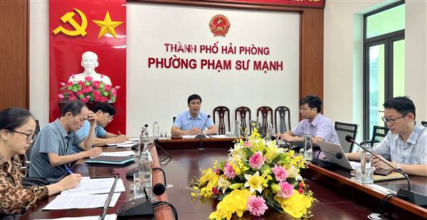 Phường Phạm Sư Mạnh họp thông qua báo cáo phát triển kinh tế - xã hội 9 tháng đầu năm 2025
