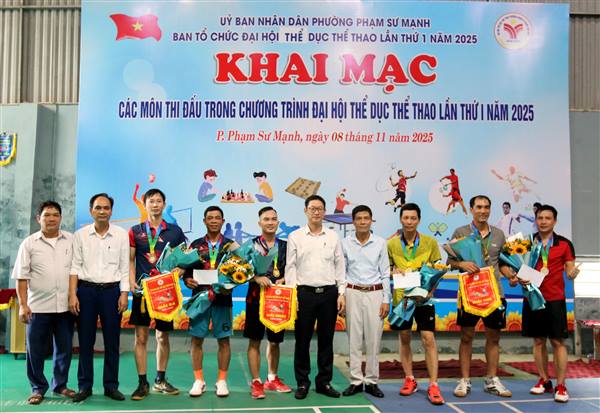 Sôi nổi Lễ khai mạc các môn thi đấu trong khuôn khổ Đại hội Thể dục Thể thao phường Phạm Sư Mạnh lần thứ I, năm 2025