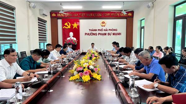 UBND phường Phạm Sư Mạnh tổ chức họp thường kỳ tháng 8 năm 2025