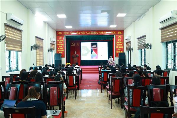 Phường Phạm Sư Mạnh tổ chức tập huấn nâng cao năng lực chuyển đổi số trong giáo dục và đào tạo