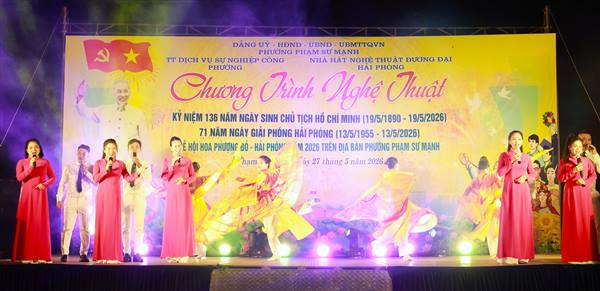 Trung tâm Dịch vụ sự nghiệp công phường phối hợp tổ chức đêm nghệ thuật phục vụ nhân dân