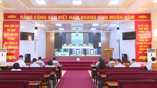 Phường Phù Liễn tham dự hội nghị trực tuyến Thành ủy lần thứ 1, nhiệm kỳ 2025 – 2030 nghe báo cáo, cho ý kiến về một số nội dung liên quan đến phát triển thành phố