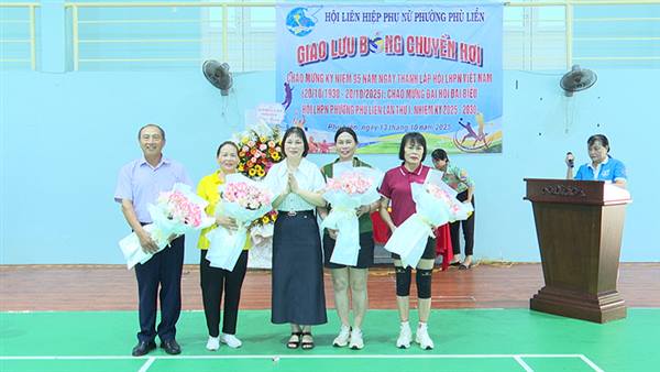 6 đội tham gia thi đấu giao lưu bóng chuyền hơi chào mừng Đại hội đại biểu Hội Liên Hiệp Phụ nữ phường Phù Liễn lần thứ I, nhiệm kỳ 2025 – 2030