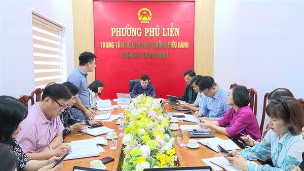 Thường trực Đảng ủy phường họp nghe báo cáo, cho ý kiến về một số nội dung