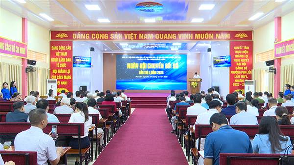 Nhiều hoạt động sôi nổi trong buổi sáng khai mạc Ngày hội Chuyển đổi số lần thứ I – Năm 2025
