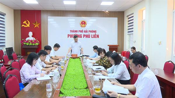 HĐND phường giám sát hoạt động tại Trung tâm Phục vụ hành chính công phường