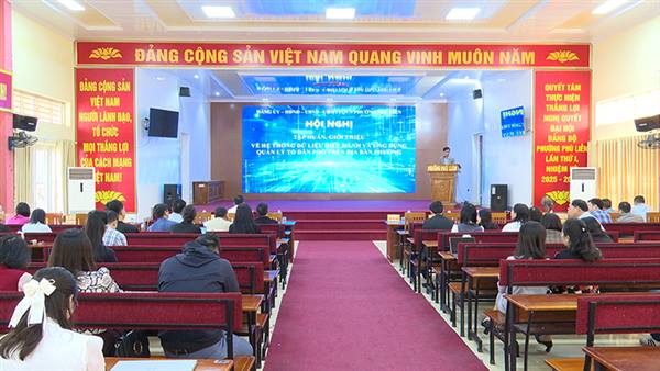 Tập huấn, giới thiệu về hệ thống dữ liệu điều hành và ứng dụng quản lý tổ dân phố trên địa bàn phường