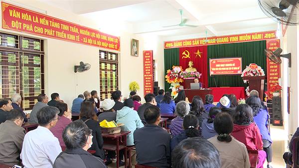 Chi bộ tổ dân phố Gò Công 1 tổ chức sinh hoạt chuyên đề “Đảng viên tiên phong học tập kĩ năng số”