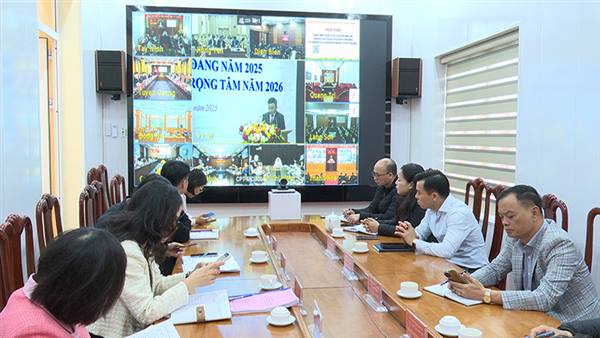 Phường Phù Liễn tham dự hội nghị trực tuyến toàn quốc tổng kết công tác chuyển đổi số trong các cơ quan Đảng năm 2025 và nhiệm vụ, giải pháp trọng tâm năm 2026
