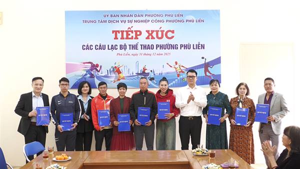 Công bố trao quyết định thành lập và ra mắt các Câu lạc bộ Thể thao trực thuộc Trung tâm Dịch vụ sự nghiệp công phường