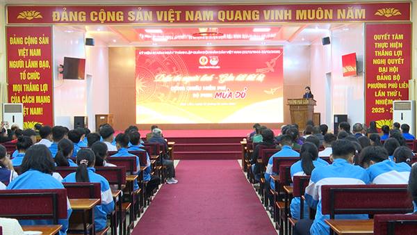 Đoàn Thanh niên phường phối hợp với Hội Cựu chiến binh phường tổ chức chương trình “Dấu ấn người lính – Gắn kết thế hệ”, công chiếu phim “Mưa đỏ”