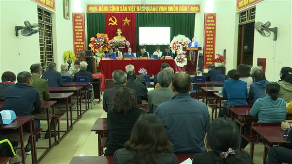 Đồng chí Phó Bí thư Thường trực Đảng ủy phường Phạm Tiến Thắng cùng các đại biểu trong tổ đại biểu HĐND phường số 9 tiếp xúc cử tri chuẩn bị kỳ họp thường lệ cuối năm 2025 HĐND phường khóa I, nhiệm kỳ 2021 – 2026