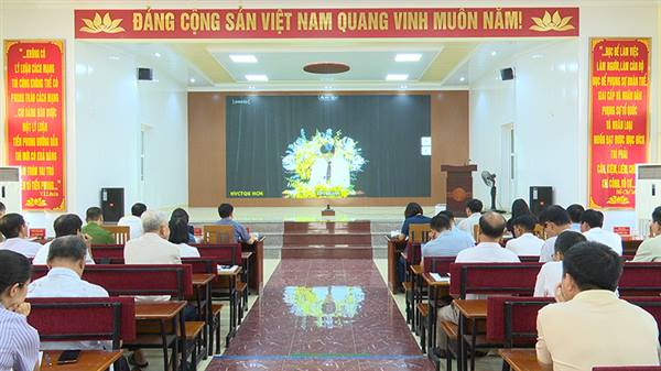 Phường Phù Liễn tham dự hội nghị trực tuyến toàn quốc tập huấn nghiệp vụ công tác kiểm tra, giám sát năm 2025