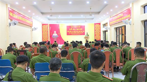 Kiểm tra đột xuất các cơ sở kinh doanh có điều kiện về an ninh trật tự, Công an phường Phù Liễn phát hiện 2 đối tượng dương tính với ma túy