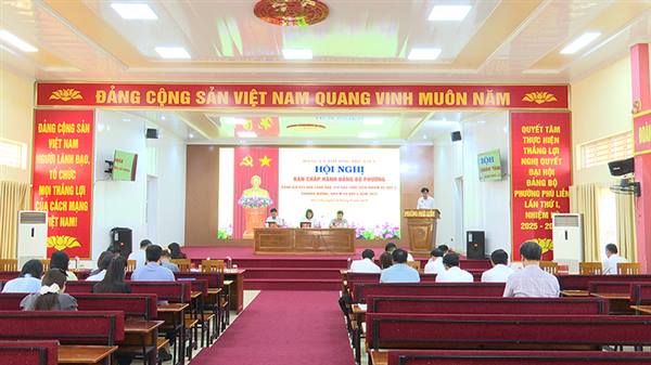 Ban Chấp hành Đảng bộ phường họp đánh giá kết quả lãnh đạo, chỉ đạo thực hiện nhiệm vụ quý 3, phương hướng, nhiệm vụ quý 4 năm 2025
